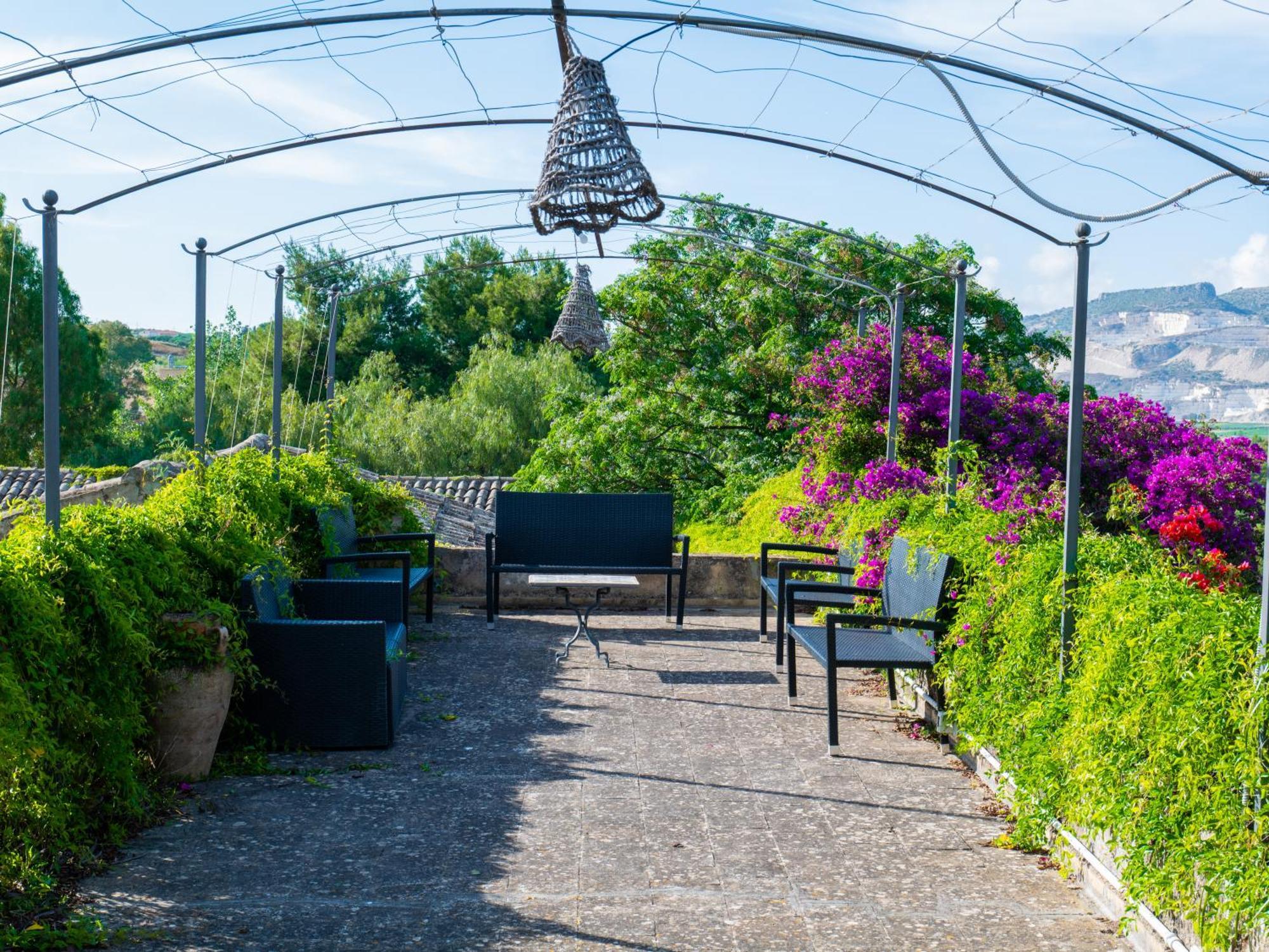 Agriturismo Baglio Fontana บูเซโต พาลิซโซโล ภายนอก รูปภาพ